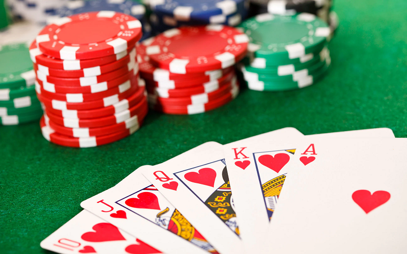 Phân Nhóm Các Vị Trí Trên Bàn Poker Căn Bản